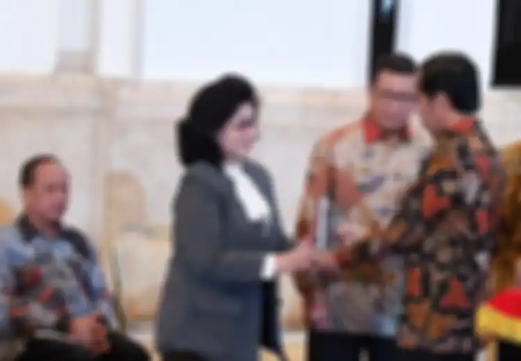 Menkes Terima Penghargaan Pembina Layanan BLU Terbaik dari Presiden RI