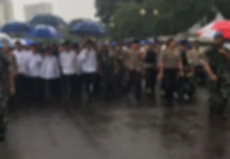 Setelah Jaket Bomber, Akankah Payung Jokowi Diburu Orang?