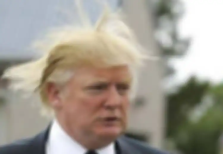 Inilah Rahasia Rambut Donald Trump, Wig Apa Asli?