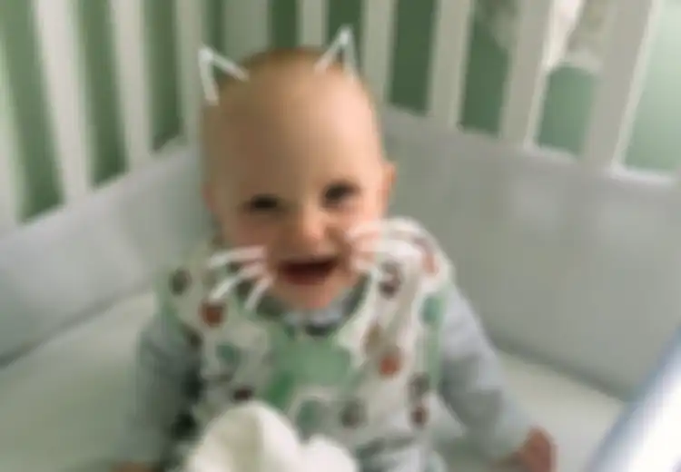 Ajaib! Lagu Ini Bisa Membuat Bayi Tertawa Penuh Kebahagiaan