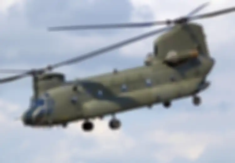 Mengapa Pembelian Heli Chinook oleh TNI Harus 'Sepaket' dengan Heli Apache?
