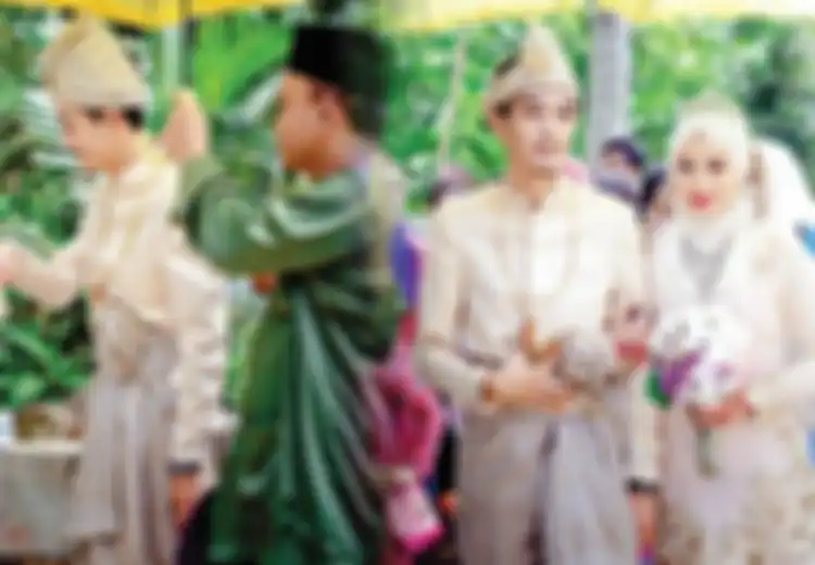 Seperti di Sinetron, Perempuan Ini Menikahi Laki-laki yang Dulu Ia Benci Gara-gara Hal Sepele