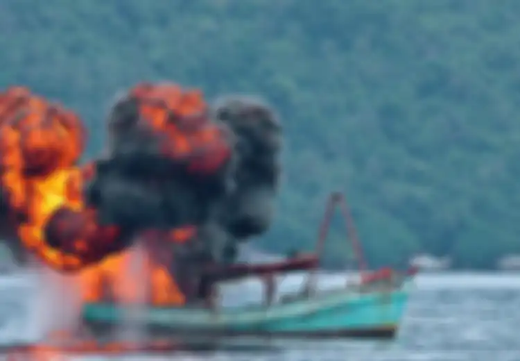 Bukan Hal Baru, Penenggelaman Kapal Pencuri Ikan Sudah Terjadi di Era Kasal Bernard Kent Sondakh