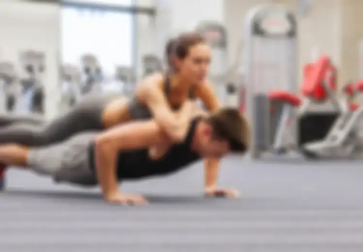 Suka Nge-gym Bareng Pasangan? Cobalah 5 Gaya Penambah Gairah Seksual Ini