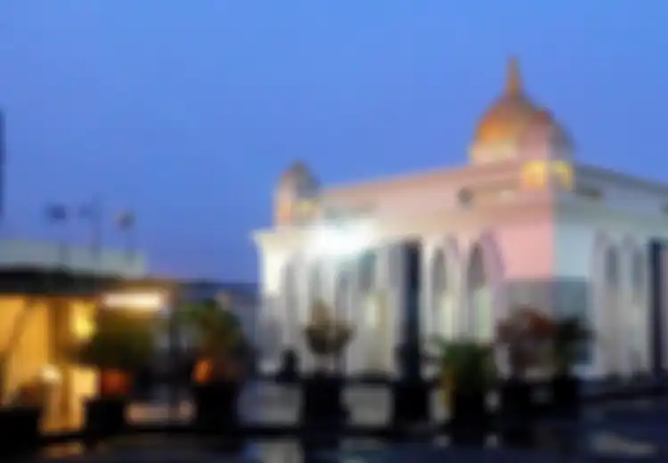 Selain Bersih, Masjid dan Mushola di Delapan Mal Ini Juga Sangat Luas
