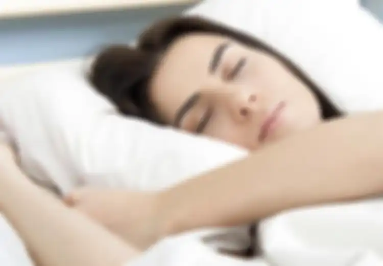 Inilah Dampak Tidur dengan Lampu Menyala