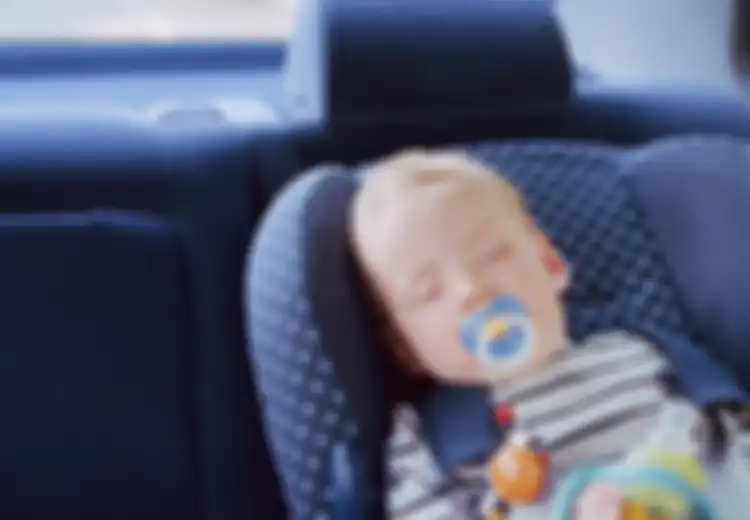 Untuk Para Orangtua, Perhatikan Ini Jika Membawa Anak Berkendara Dalam Mobil