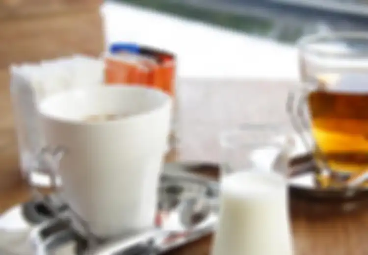 Untuk Pagi yang Lebih Ceria, Mana yang Lebih Baik: Teh atau Kopi?