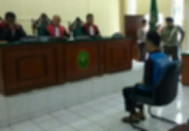 Tuk! Fidelis Dijatuhi Hukuman 8 Bulan Penjara dan Denda Rp1 Miliar karena Berusaha Selamatkan Nyawa Istrinya