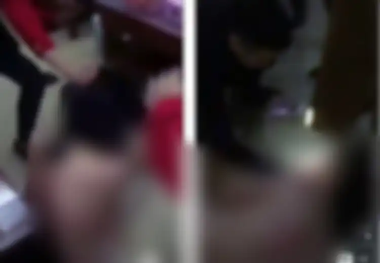 Pergoki Suaminya Selingkuh di Rumah, Perempuan Ini Pukuli dan Tendangi Selingkuhan Suaminya