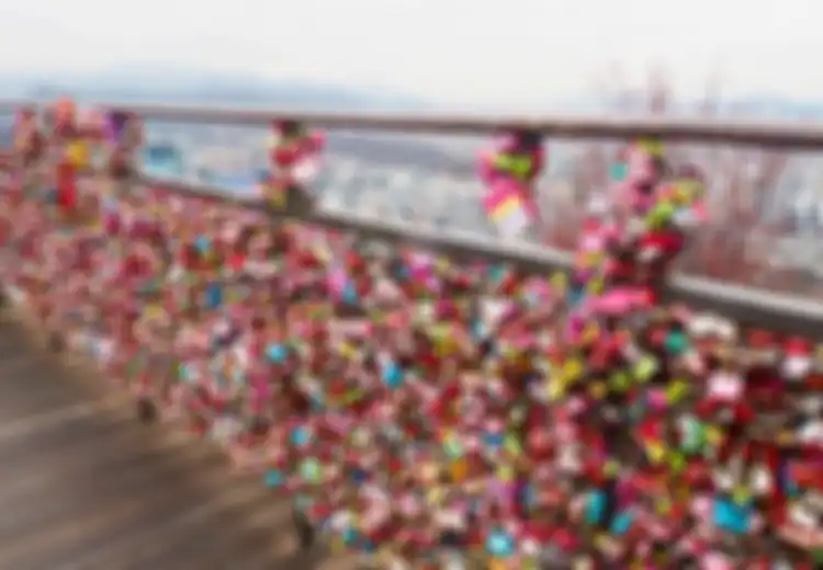 Terungkap! Inilah Alasan Banyak Pasangan yang Menggantungkan Gembok di Namsan Tower di Seoul, Korea Selatan