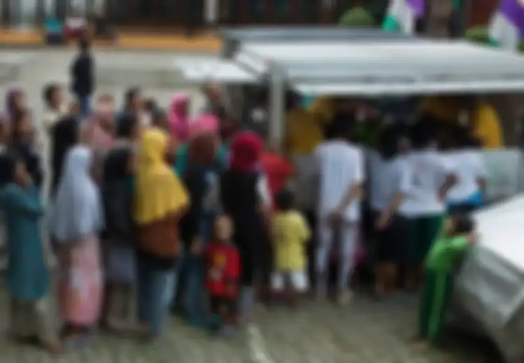 Warung Semesta, Sebungkus Nasi Ayam Harganya Rp2000