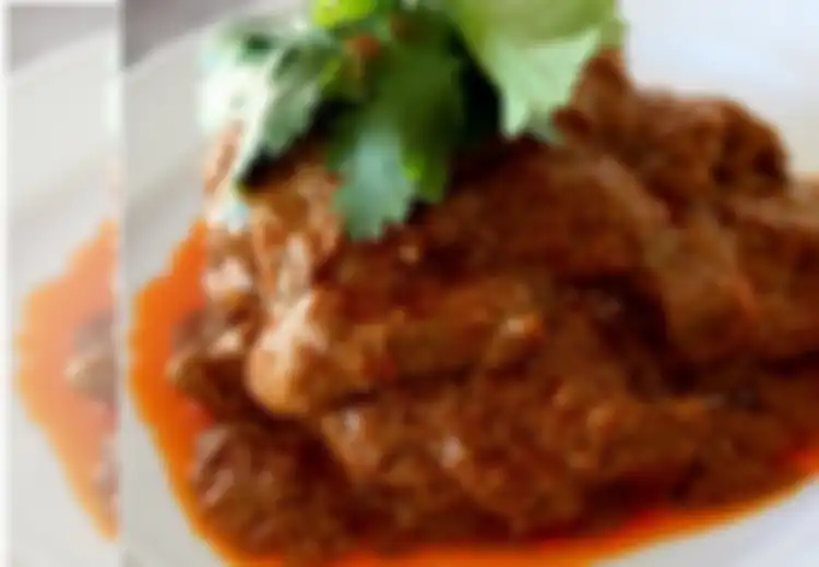 Apakah Anda Tahu, Bagaimana Perbedaan Bahan dan Rasa Rendang Indonesia dengan Malaysia?