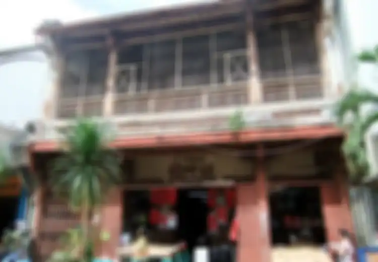 Toko Kompak Pasar Baru: Belum Masuk Cagar Budaya (4)
