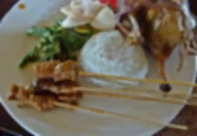 Bebek? Nikmatilah di Tepi Sawah
