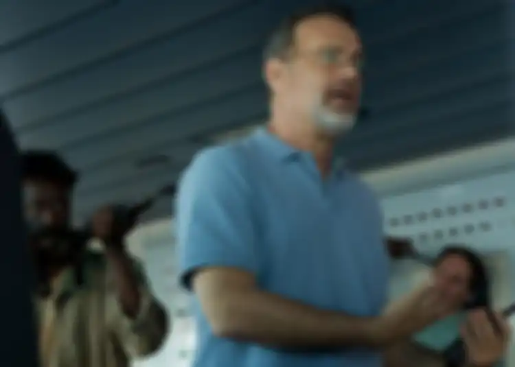 Tom Hanks dalam film drama thriller Captain Phillips (2013).
