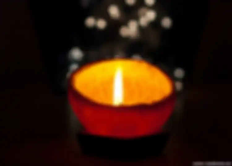 Lilin dari Kulit Jeruk