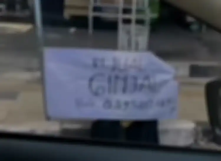 Ibu jual ginjal untuk bayar hutang anak.