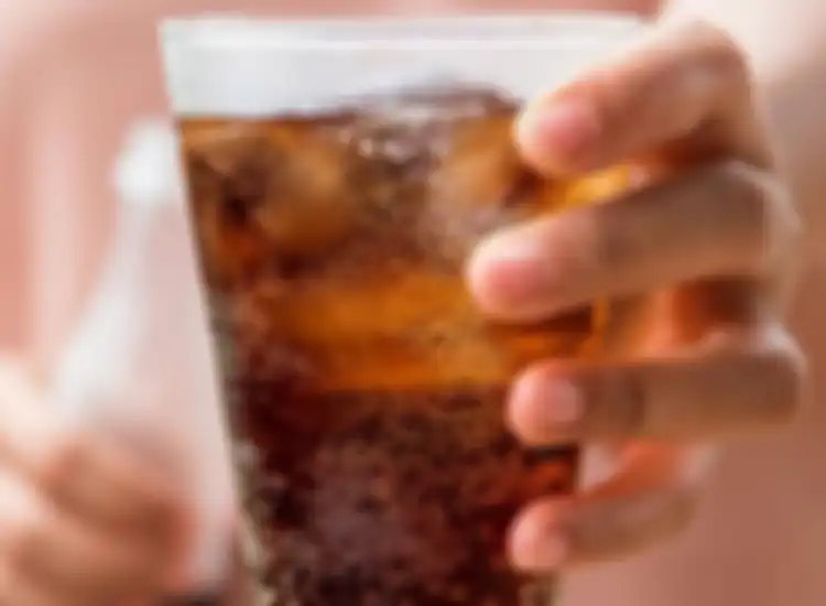 Minuman Soda miliki dampak bahaya untuk imunitas tubuh. 