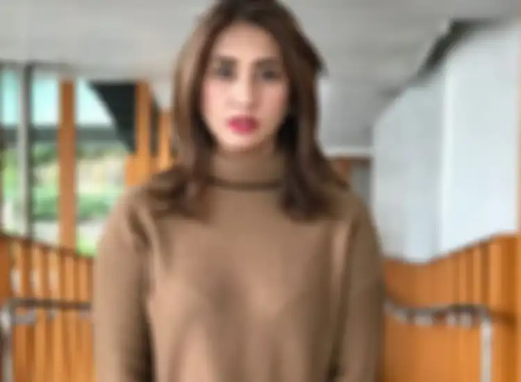 Cut Memey cantik diusia 40 tahun