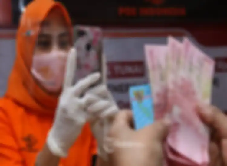 Cairkan dana bansos Rp 300 Ribu dengan akses dtks.kemensos.go.id dengan KTP atau datang ke kantor Pos Indoesia
