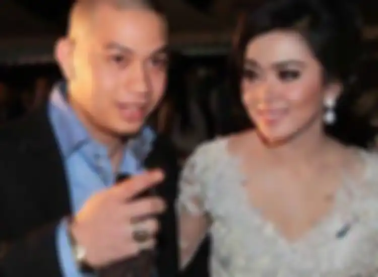Syahrini dan mantan kekasihnya dulu, Bubu