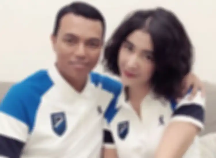 Uut Permatasari dan suami