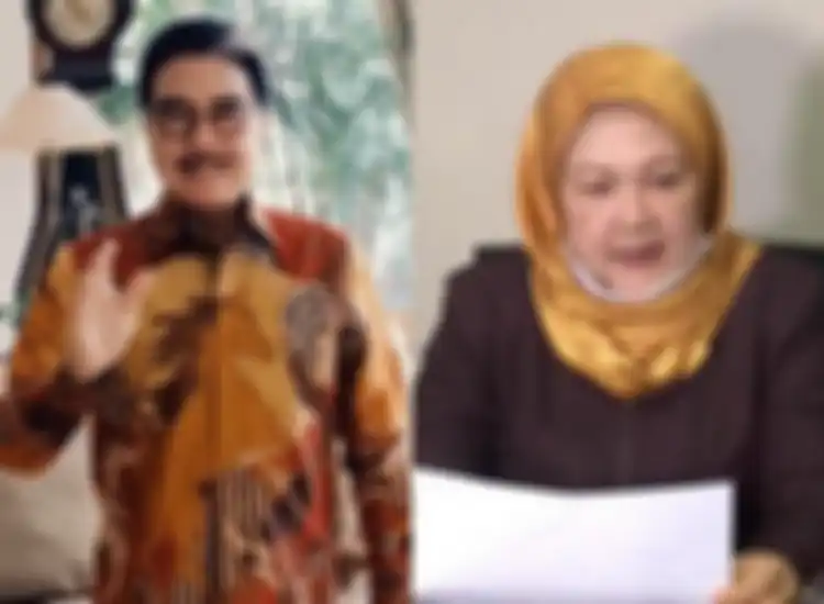 Rosmawaty tiba-tiba muncul dan mengaku jadi mantan suami Hotma Sitompul.
