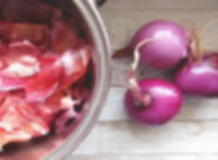 Kulit bawang merah untuk membuat nasi lebih lezat