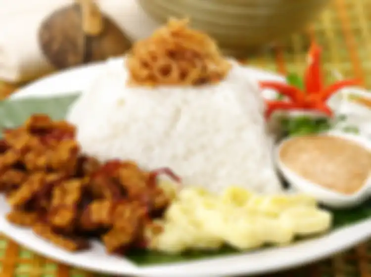 Duh, Yakin Masih Mau Sarapan Nasi Uduk Kalau Sudah Tahu Fakta Ini? Efeknya Mengerikannya Benget