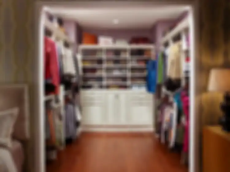 Menilik Perbedaan Walk In Closet dengan Lemari Lainnya dan Tips sebelum Membangunnya!