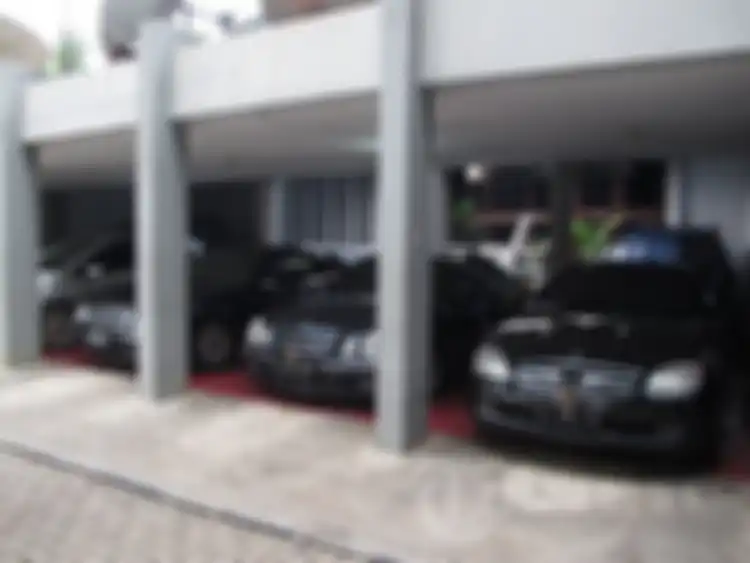 Jejeran mobil mewah