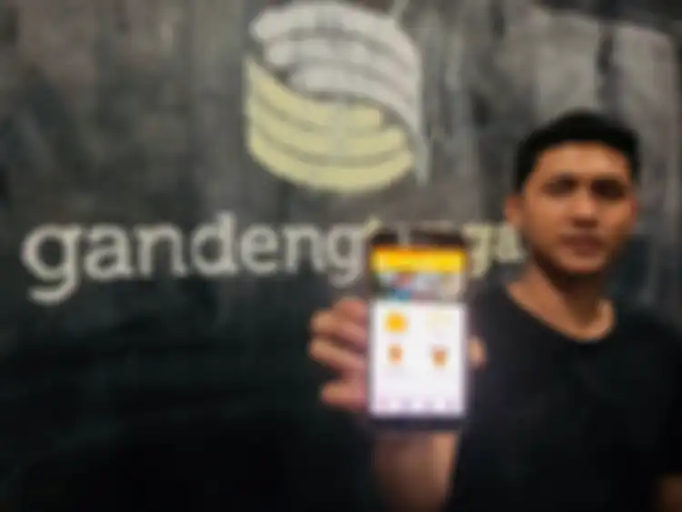 Aplikasi Gandengtangan