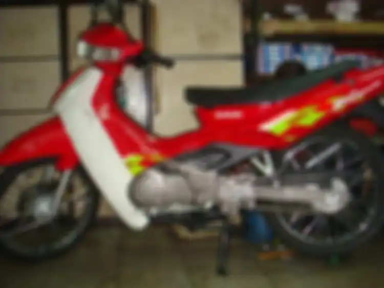 Ini dia Suzuki RG Sport 100, mirip banget Satria 120!