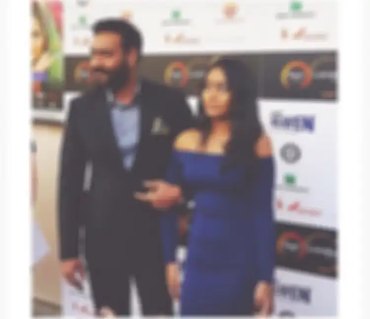 Putri Kajol, Nysa Devgan dan ayahnya, Ajay Devgan