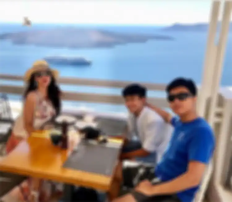 Diah Permatasari dan sang anak kerap wisata kuliner