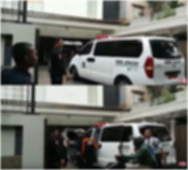 jenazah Arshaf Sinclair tiba di rumah duka