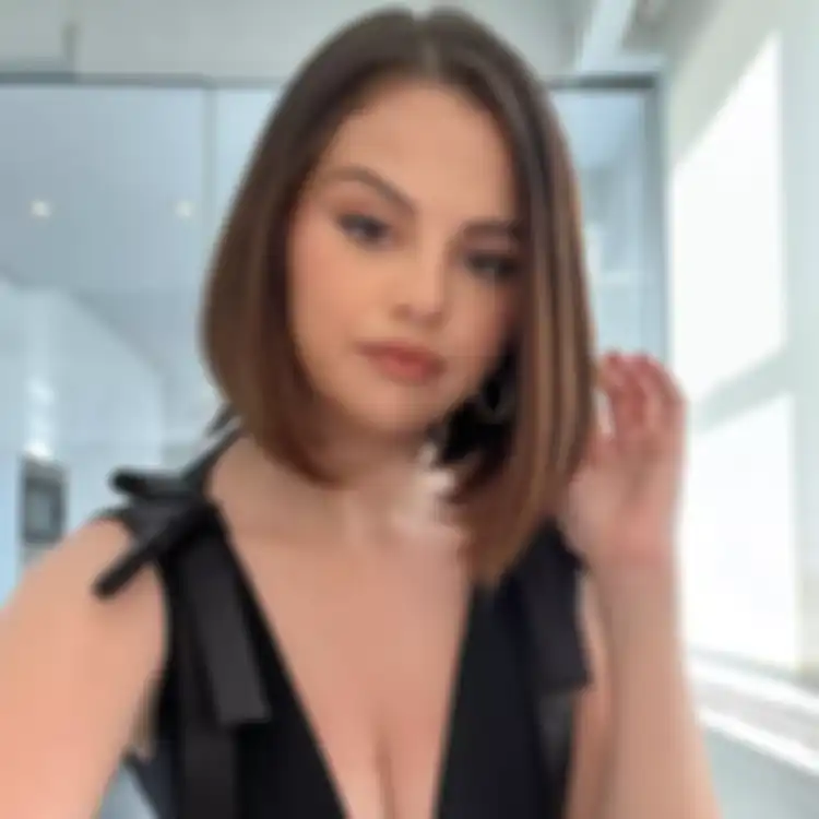 Asymmetrical bob
