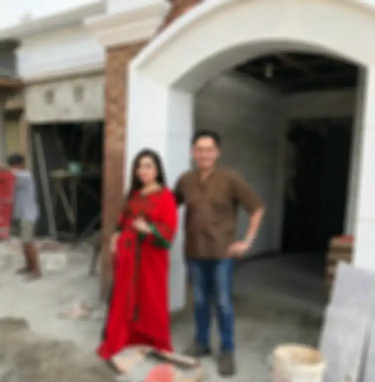 Nia Daniaty dan Farhat Abbas