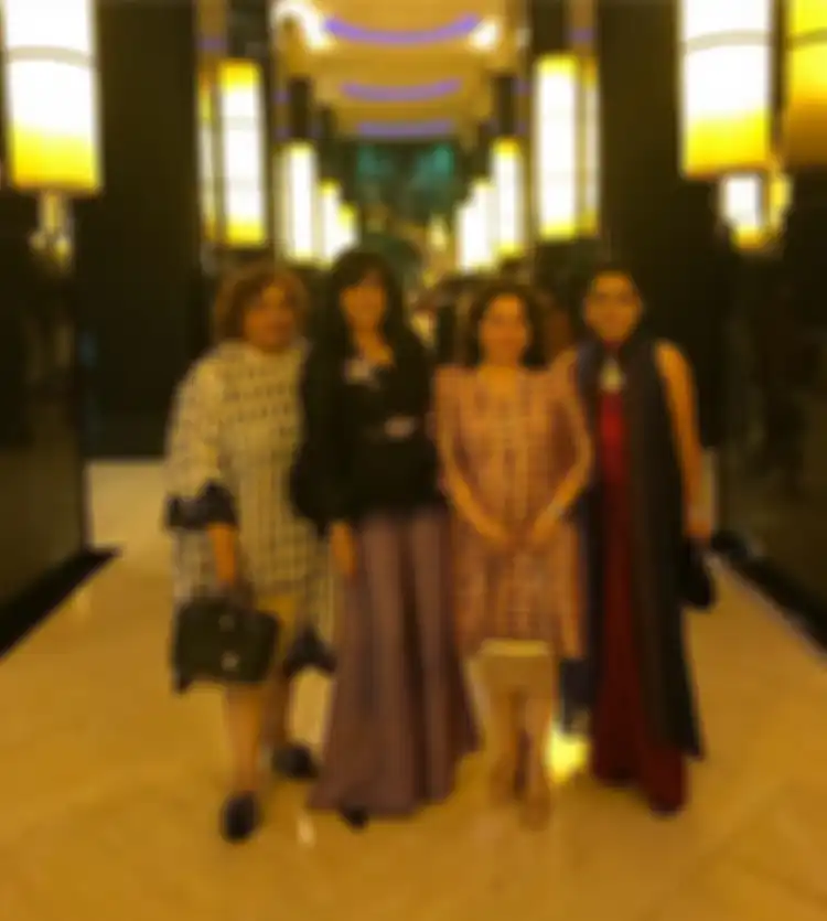 Sosialita Berkelas, Tri Hanurita Mantan Istri Irwan Mussry Akrab dengan Mayangsari!