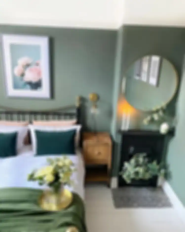kamar warna hijau sage