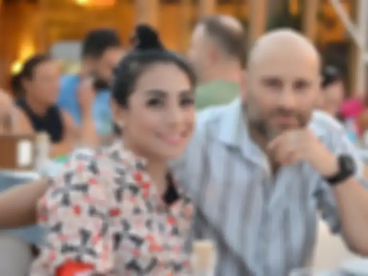 Siti KDI hidup bahagia dengan suami bule, Cem Junet Peerk