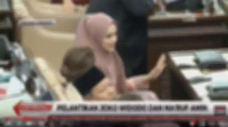 Penampilan Mulan Jameela saat hadiri pelantikan presiden dan wakil presiden