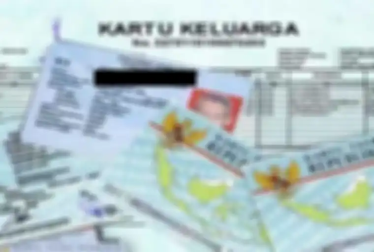 Ilustrasi KTP dan KK dapat bantuan Rp 200 ribu