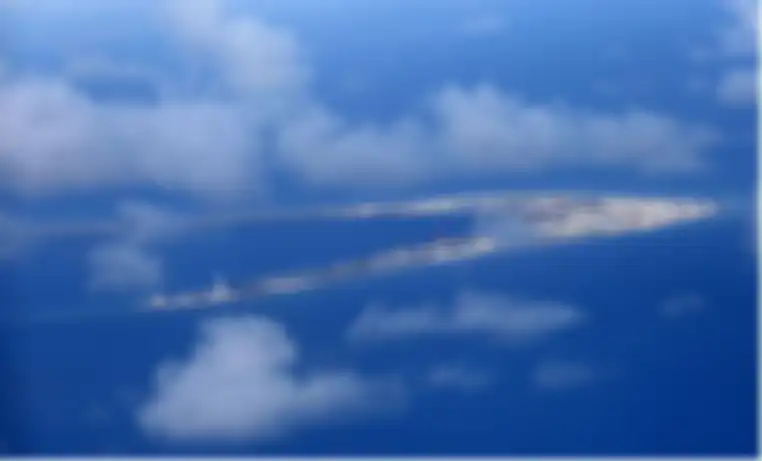 Karang Subi (Subi Reef), salah satu pulau yang ingin direbut China di Laut China Selatan