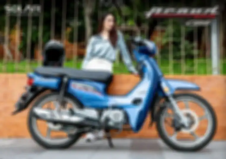 Sisi kanan motor baru Solar Proud 125 2025.