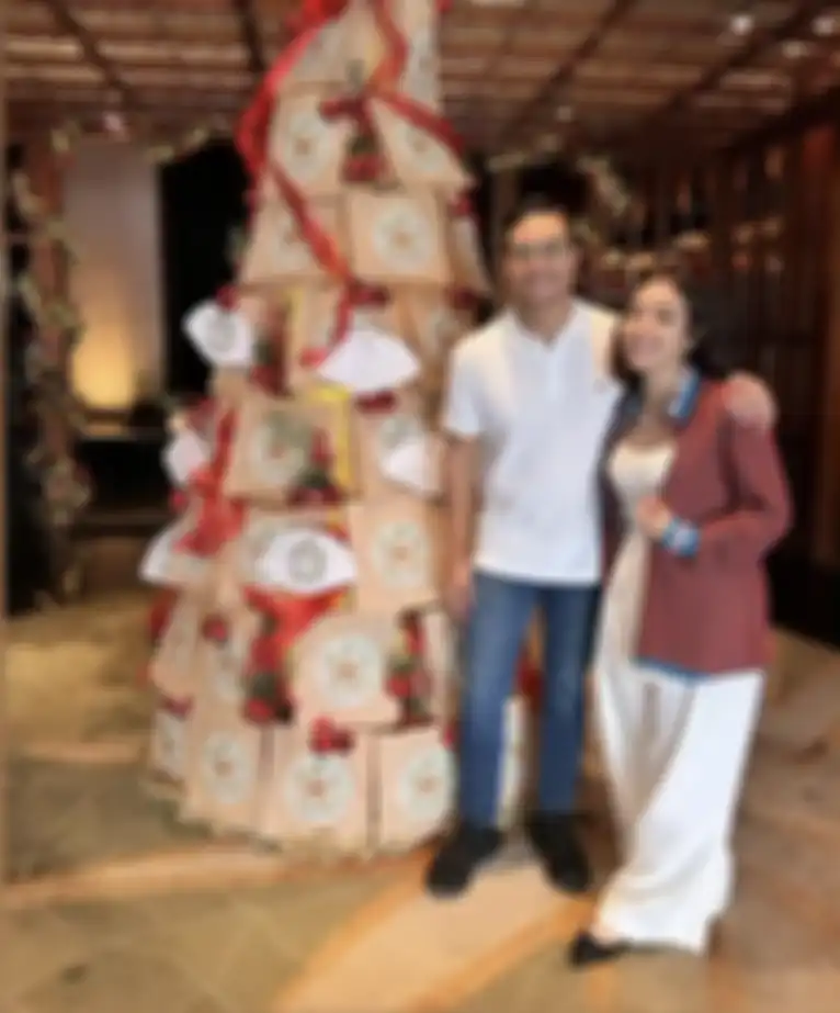 Gisella Anastasia mengajak Rino soedarjo liburan ke Inggris. Foto Gempi bareng sang kakek dikomenatri. 