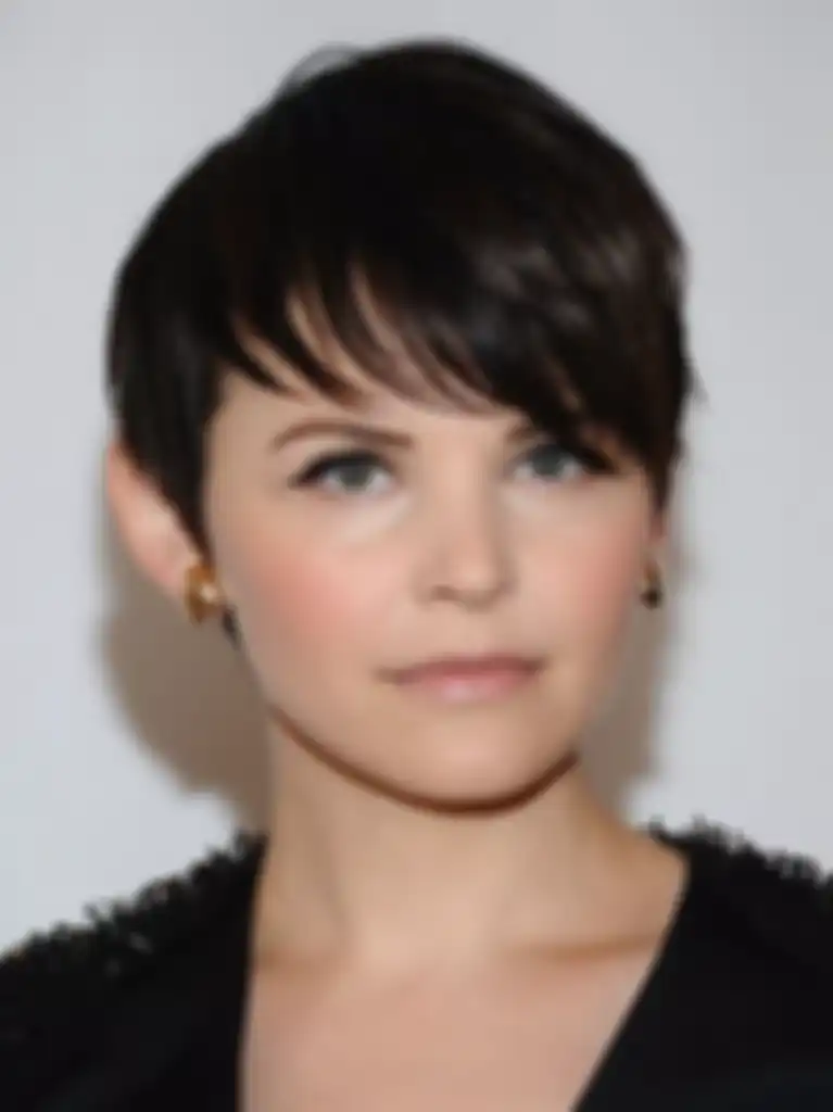 Potongan rambut pendek buat pipi chubby: pixie with volume
