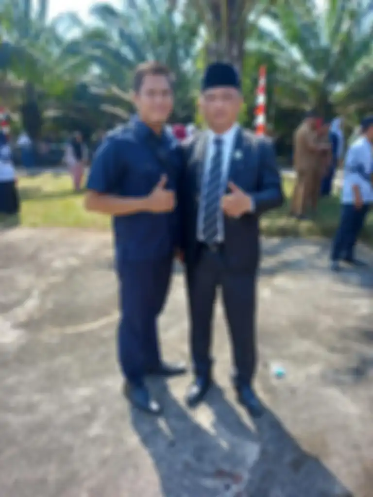 M. Zen Sukri, Anggota DPRD Fraksi Gerindra Kabupaten Muara Enim menyampaikan klarifikasi atas pemuatan foto berita oknum DPRD Palembang.