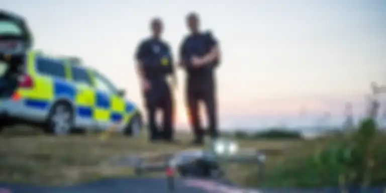 Drone dipakai polisi untuk memantau pelanggaran lalu lintas. Cocok ditiru di Indonesia?
